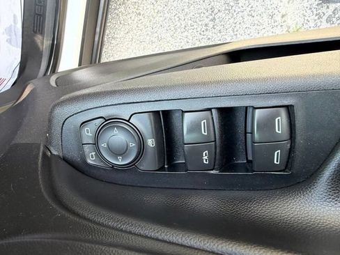 Used 2018 Chevrolet Equinox LT w/ Sun & Infotainment Package AWD/4WD image 18