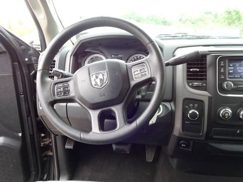 Used 2017 RAM 1500 Express w/ Black Ram 1500 Express Group AWD/4WD image 18