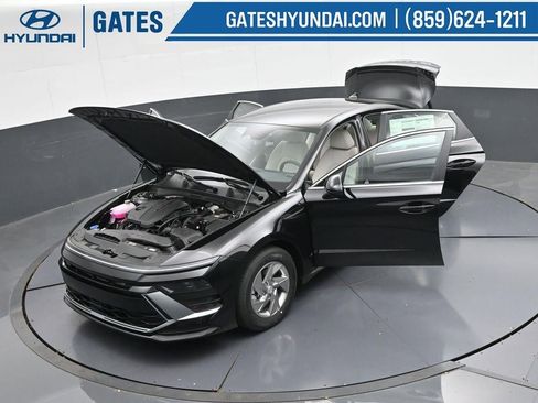 New 2025 Hyundai Sonata SE image 48
