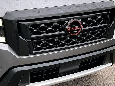 Used 2023 Nissan Frontier PRO-4X w/ Pro-4X Premium Package AWD/4WD image 35