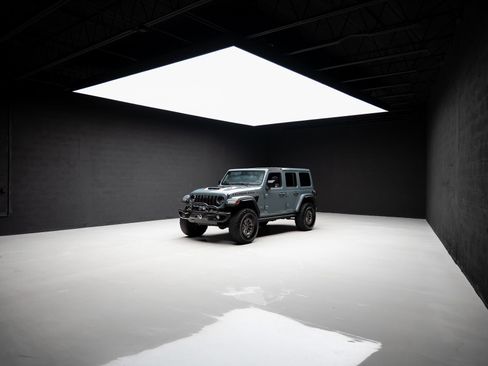 Used 2024 Jeep Wrangler Unlimited Rubicon 392 image 97