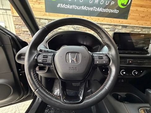 Used 2023 Honda HR-V Sport image 18