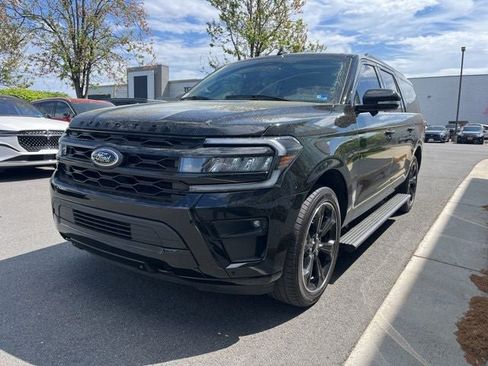 Certified 2023 Ford Expedition Max Limited AWD/4WD image 3
