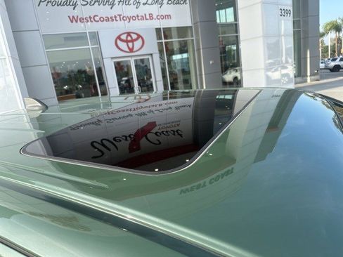 Used 2023 Nissan Frontier SV w/ SV Premium Package image 12