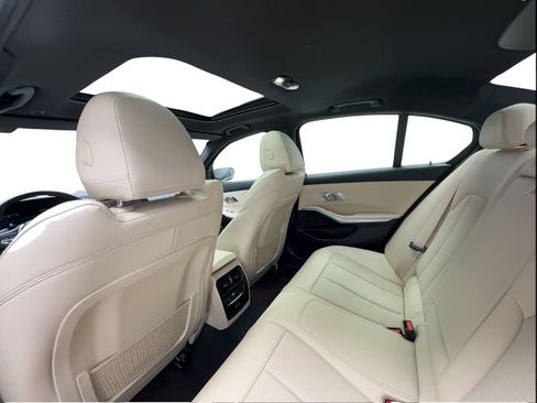 Used 2022 BMW 330i Sedan w/ Driving Assistance Package RWD image 24