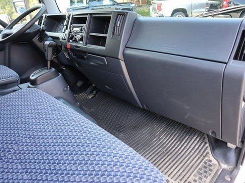 Used 2024 Chevrolet Low Cab Forward image 21