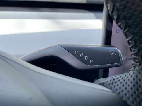 Used 2021 Tesla Model Y Performance image 30