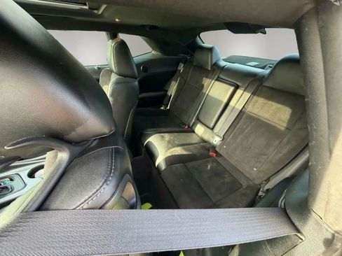 Used 2017 Dodge Challenger GT w/ Driver Convenience Group image 12