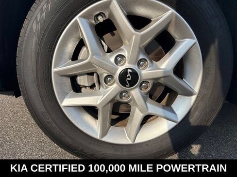 Certified 2025 Kia Soul S FWD image 8