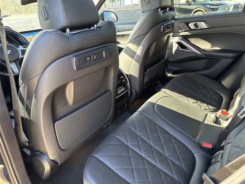 Used 2023 BMW X6 xDrive40i w/ M Sport Package image 13