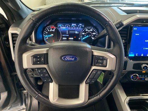 Used 2022 Ford F350 Lariat w/ Black Appearance Package AWD/4WD image 20