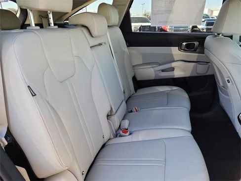 New 2026 Kia Sorento S image 18
