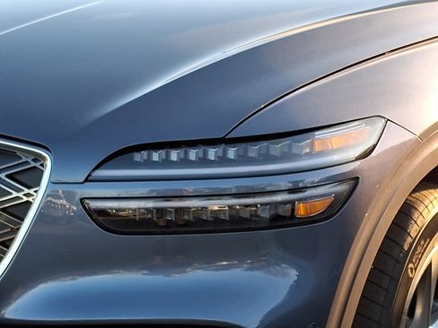 Used 2026 Genesis GV70 2.5T Advanced image 6