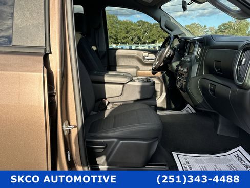 Used 2019 Chevrolet Silverado 1500 LT w/ Texas Edition image 12