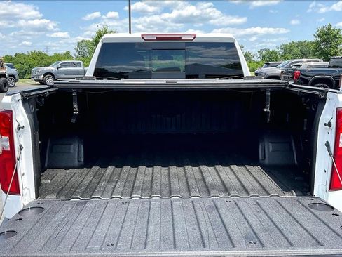 Used 2025 Chevrolet Silverado 1500 LTZ w/ Z71 Off-Road Package AWD/4WD image 9