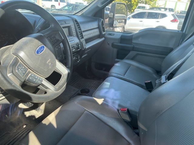 Used 2017 Ford F450 XL w/ Power Equipment Group AWD/4WD image 3