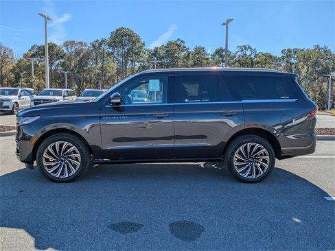 New 2025 Lincoln Navigator Black Label image 7