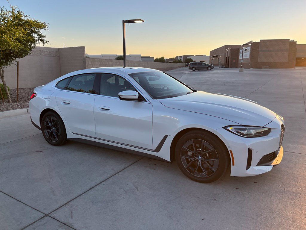 Used 2023 BMW i4 eDrive40 w/ Premium Package RWD image 4