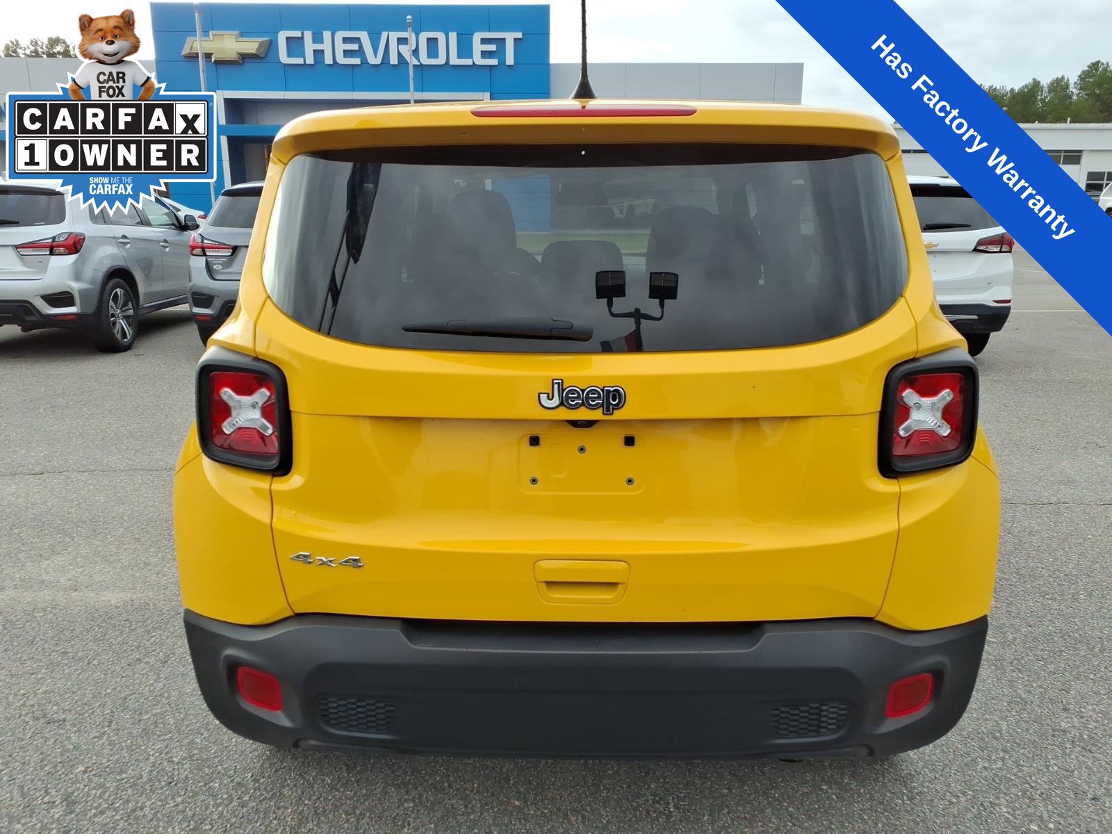 Used 2023 Jeep Renegade Latitude AWD/4WD image 4