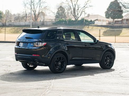 Used 2016 Land Rover Discovery Sport HSE image 5