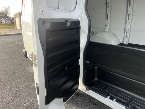 Used 2022 Chevrolet Express 2500 w/ Driver Convenience Package image 16