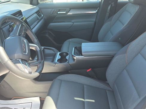 Used 2026 GMC Terrain AT4 w/ Technology Package II AWD/4WD image 13