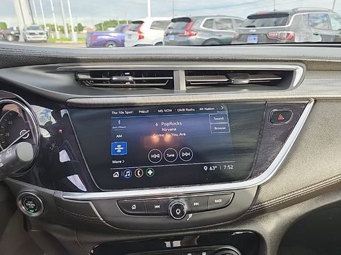 Used 2020 Buick Encore GX Preferred w/ Cold Weather Comfort Package FWD image 18