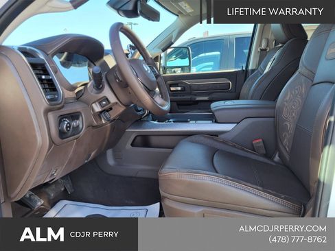 New 2026 RAM 2500 Limited AWD/4WD image 7