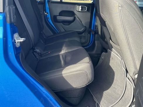 Used 2020 Jeep Gladiator Sport w/ Quick Order Package 24S image 21