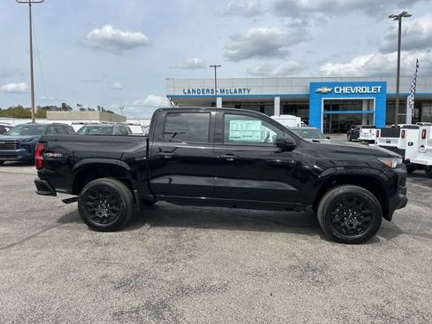 New 2026 Chevrolet Colorado W/T AWD/4WD image 2