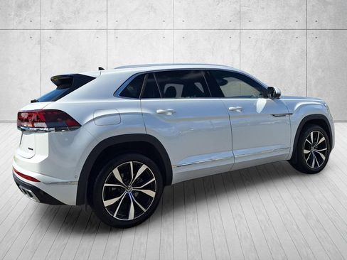Used 2026 Volkswagen Atlas Cross Sport SEL Premium R-Line AWD/4WD image 5