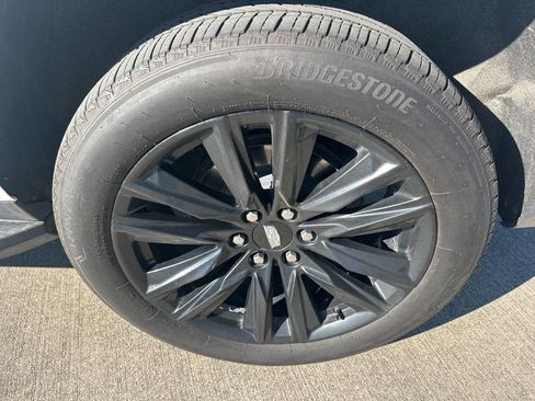 Used 2021 Cadillac Escalade Sport Platinum image 12