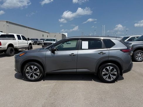Used 2022 Nissan Rogue SV FWD image 36