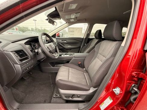 New 2026 Nissan Rogue SV w/ Cold Weather Package AWD/4WD image 12
