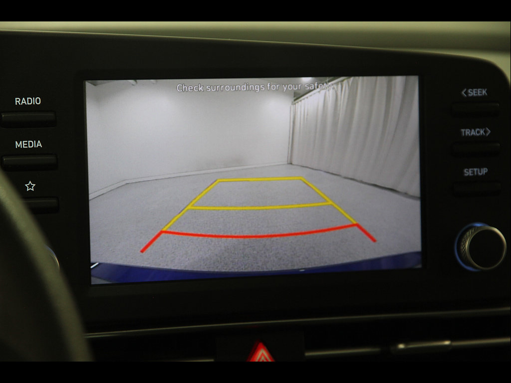Used 2022 Hyundai Elantra SE FWD image 12