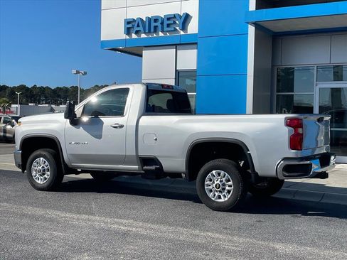 Used 2023 Chevrolet Silverado 2500 LT w/ Convenience Package image 3