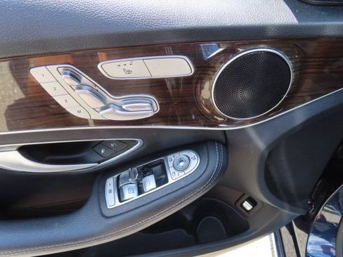Used 2018 Mercedes-Benz C 300 4MATIC Sedan image 16