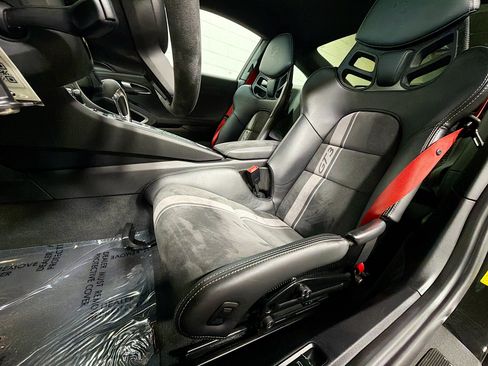 Certified 2018 Porsche 911 GT3 RWD image 5