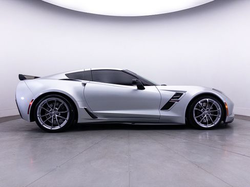 Used 2017 Chevrolet Corvette Grand Sport RWD image 44