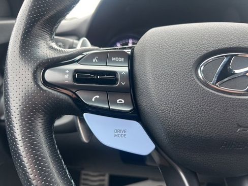 Used 2021 Hyundai Veloster N image 9