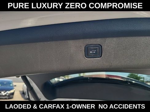 Used 2022 Buick Enclave Avenir w/ Avenir Technology Package AWD/4WD image 11