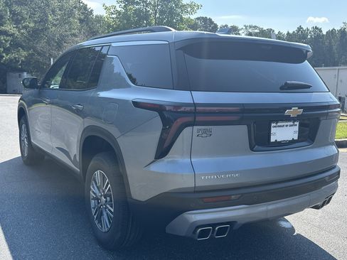 New 2026 Chevrolet Traverse LT w/ Driver Confidence Package image 7