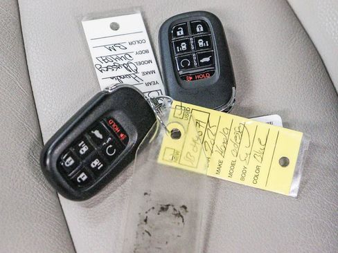 Used 2025 Honda Odyssey EX-L image 30