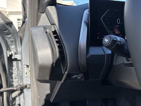 Used 2025 BMW X3 xDrive30i w/ Convenience Package image 28