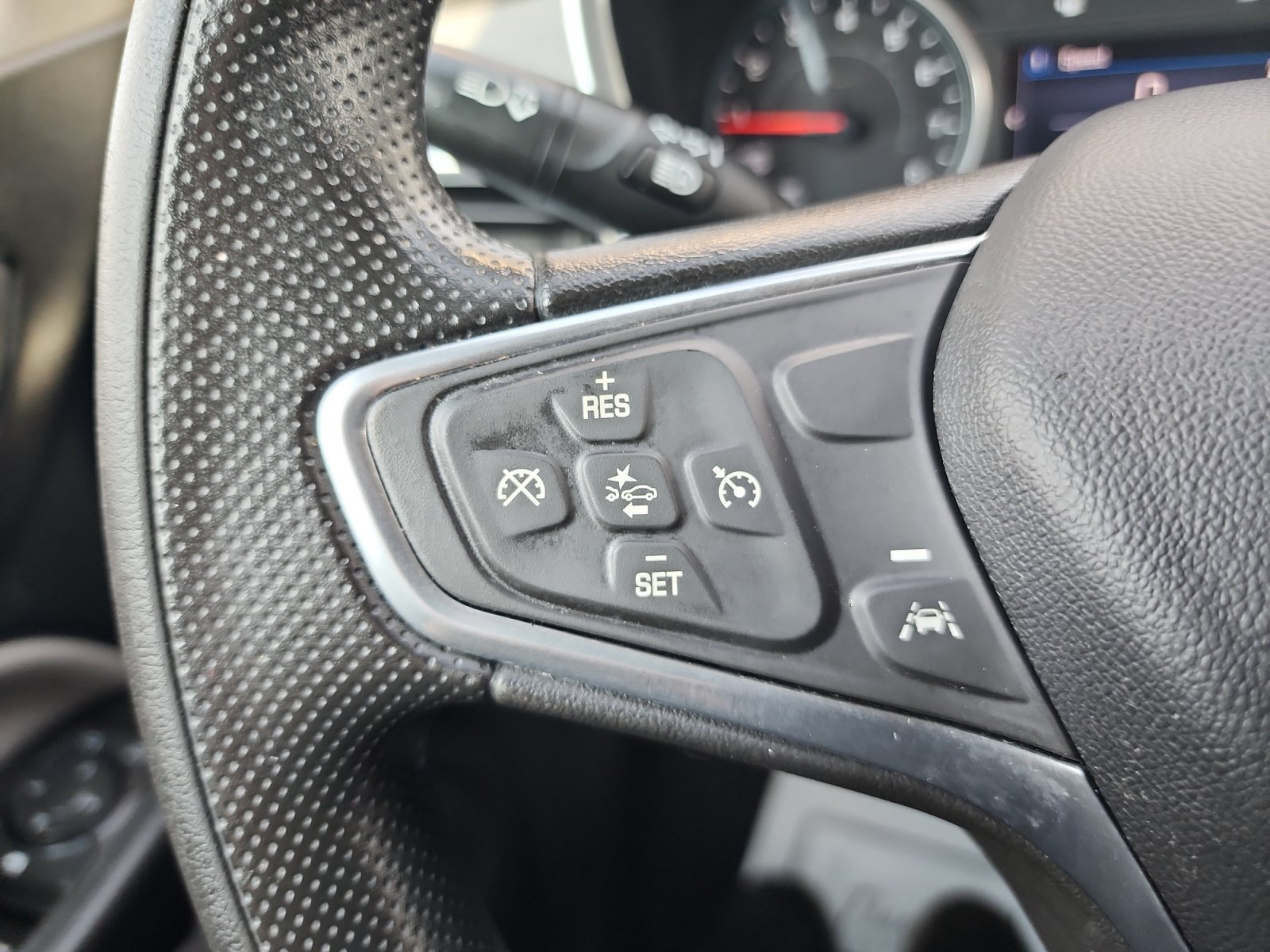 Used 2022 Chevrolet Equinox LT AWD/4WD image 24