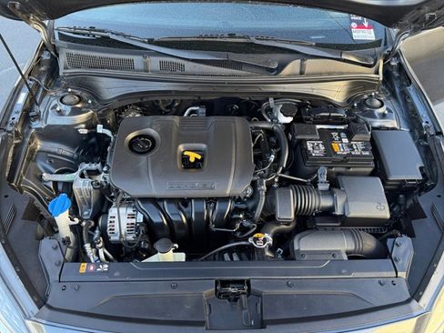 Used 2023 Kia Forte GT-Line w/ GT-Line Premium Package FWD image 18