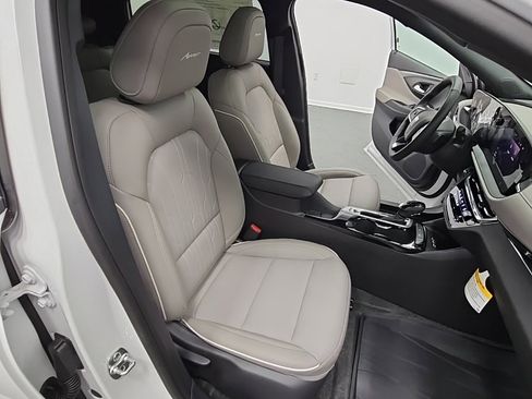 New 2026 Buick Envista Avenir image 39