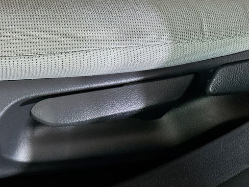 Used 2023 Toyota Corolla LE FWD image 13