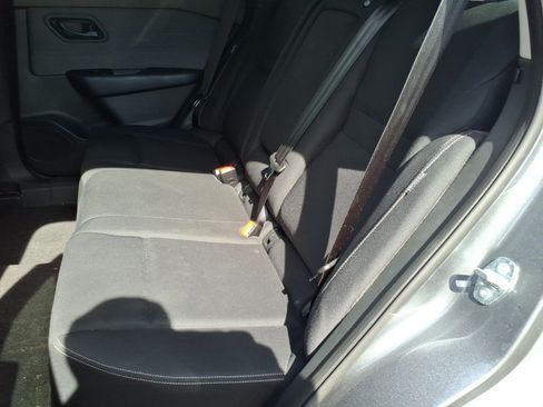 Used 2023 Nissan Rogue S AWD/4WD image 7