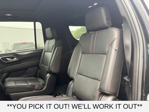 Used 2021 Chevrolet Suburban RST w/ Luxury Package AWD/4WD image 10
